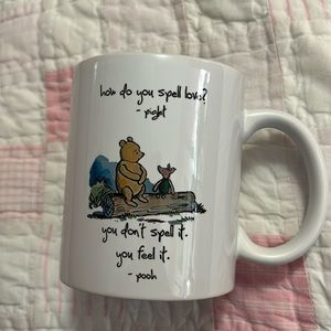 New! Classic Pooh mug w/Love Quote! 🧸